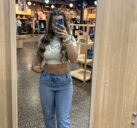 Обнаженная фотография утечки OnlyFans от Hanahoops