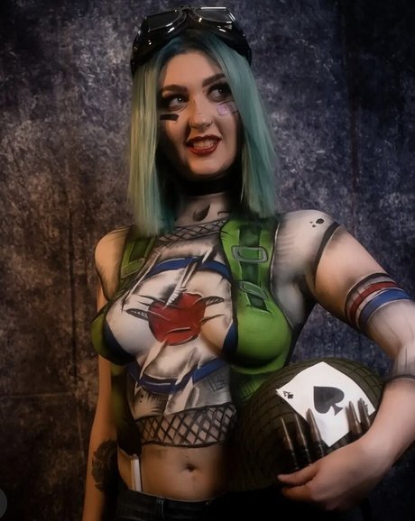 Nacktes geleaktes OnlyFans-Foto von Yangstudios