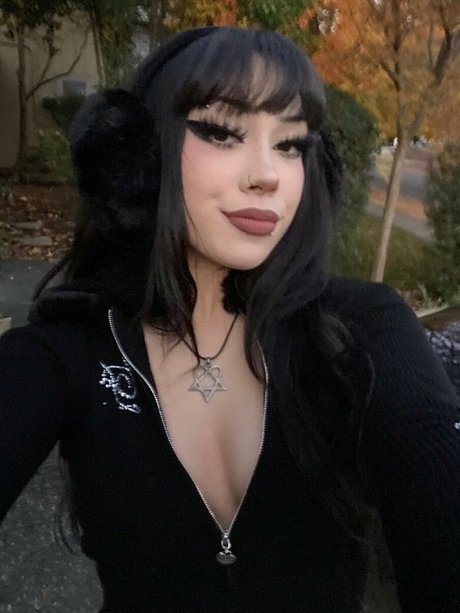 Nacktes geleaktes OnlyFans-Foto von Annalisehorror