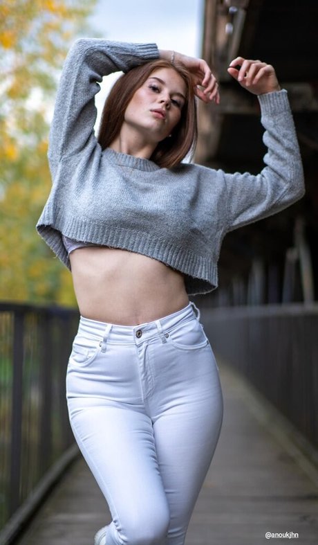 Naken lekkede OnlyFans-bilde av Anoukjhn