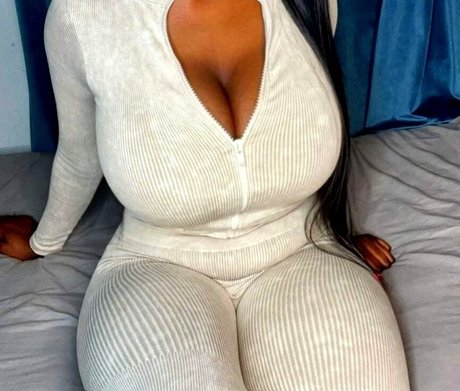 Photo nue de fuite OnlyFans de Lifetime Premium