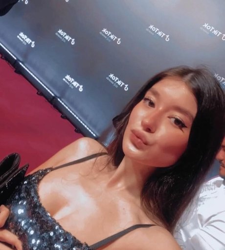 OnlyFans-model Gbii Mel0