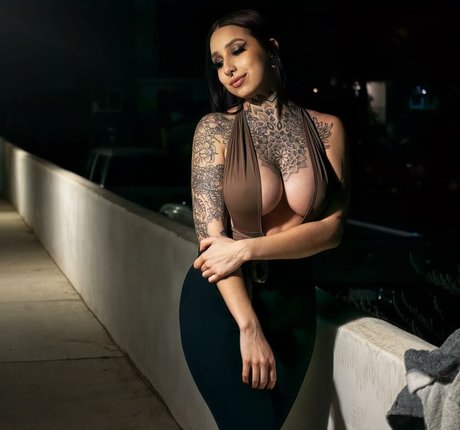 Alasti lekkinud OnlyFans-i pilt Liittlebrii