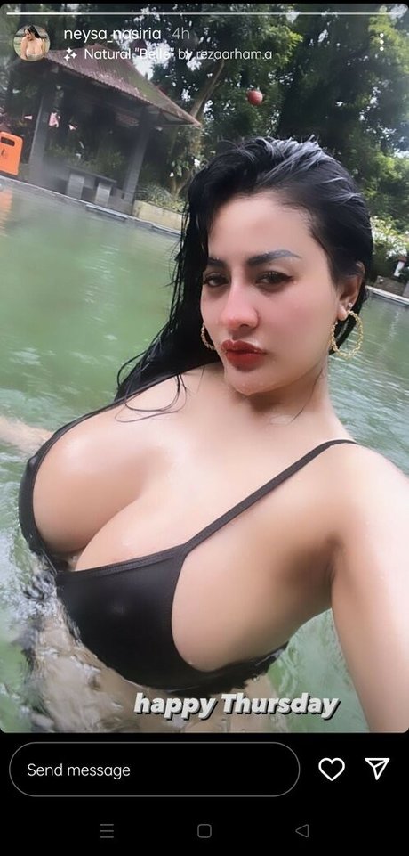 Foto desnuda filtrada de OnlyFans de Neysa Alina