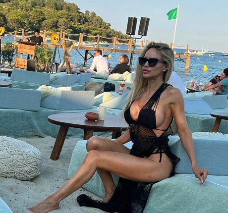 Naken lekkede OnlyFans-bilde av Luciana Salazar