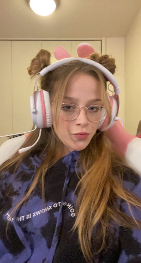 Foto desnuda filtrada de OnlyFans de Lilly Spunk