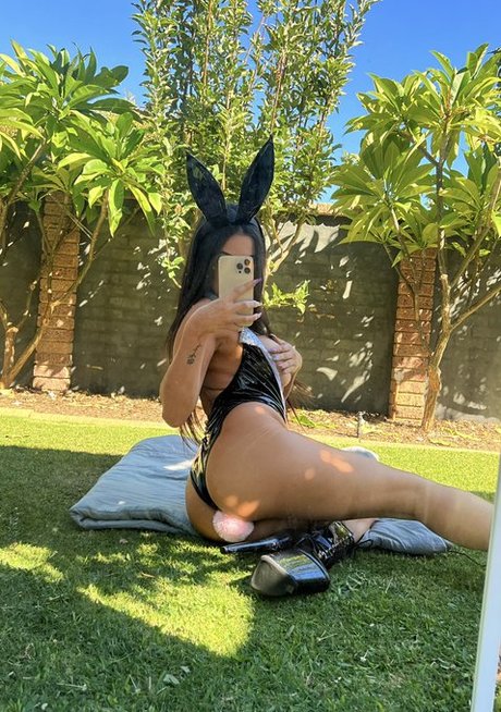 Naken lekkede OnlyFans-bilde av Scarlett