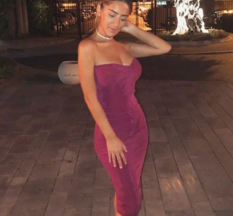 Foto desnuda filtrada de OnlyFans de Tehilaemergi