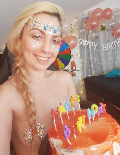 Alasti lekkinud OnlyFans-i pilt Lindawhite