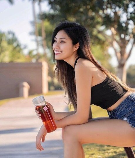 Alasti lekkinud OnlyFans-i pilt Tangtangjulia