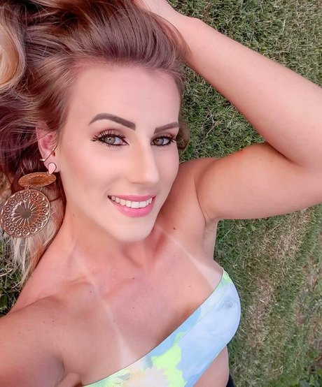 Nacktes geleaktes OnlyFans-Foto von Jacque Darley