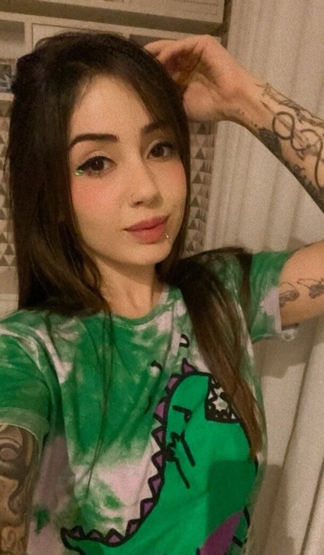 Foto di nudo di fuga di OnlyFans di Sunsetgaiaasmr