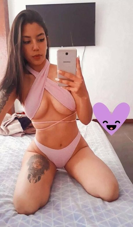 Naken lekkede OnlyFans-bilde av Daniela Morelyscastillo