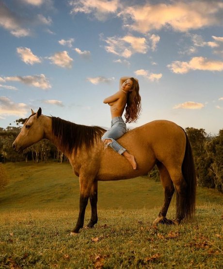 Naken lekkede OnlyFans-bilde av Nagela Barros