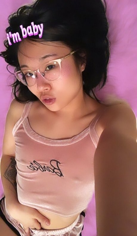 Nahá fotka uniklých OnlyFans od Xinsual