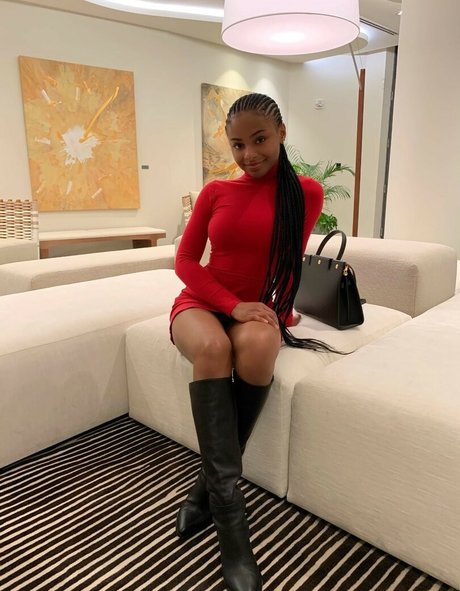 Nacktes geleaktes OnlyFans-Foto von Saffronnn