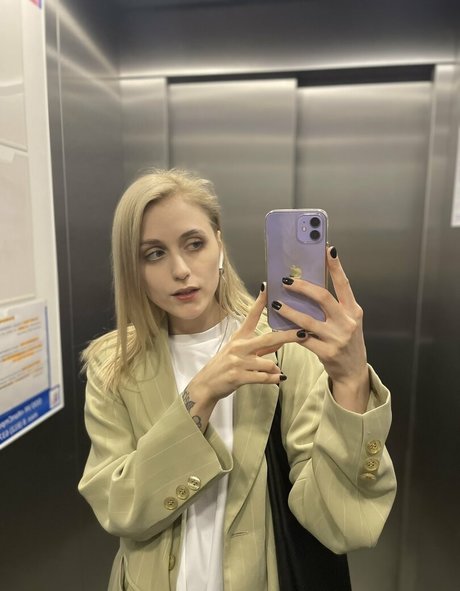 Nahá fotka uniklých OnlyFans od Liefhebberss