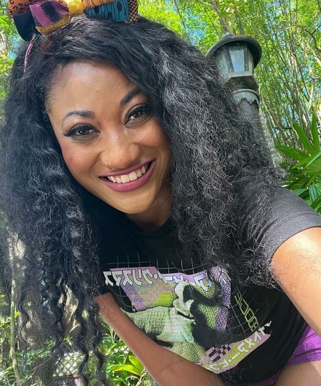 Naakte gelekte OnlyFans-foto van Junkothegoddess