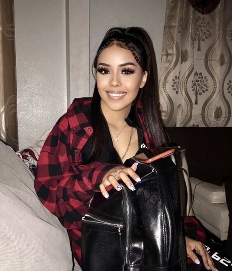 Elizabeth Velasquezz OnlyFansリークヌード写真