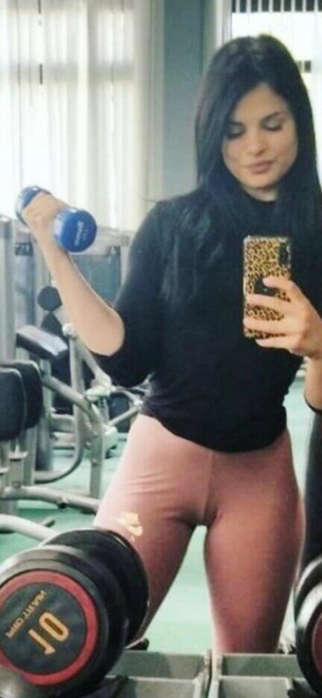 Alasti lekkinud OnlyFans-i pilt Irinigeorgiou