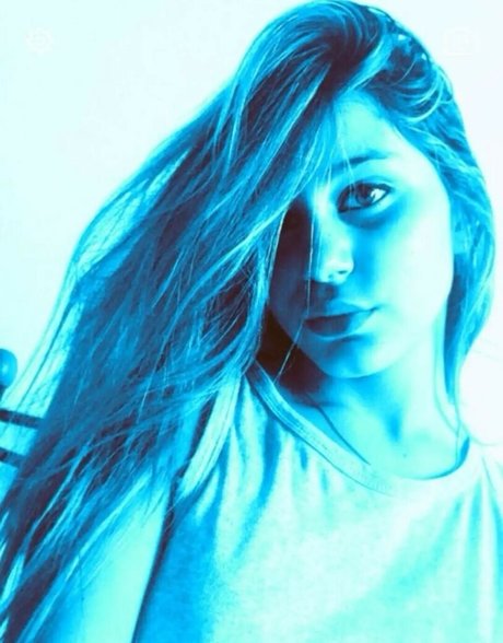 Nahá fotka uniklých OnlyFans od Kalli Kriara