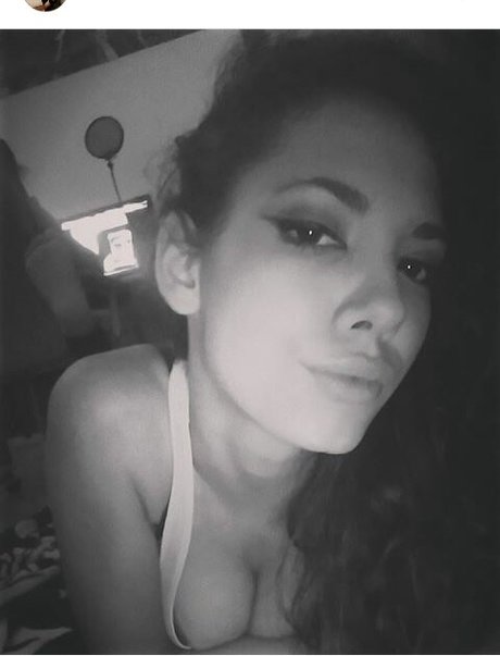 Alasti lekkinud OnlyFans-i pilt Cookiethrills