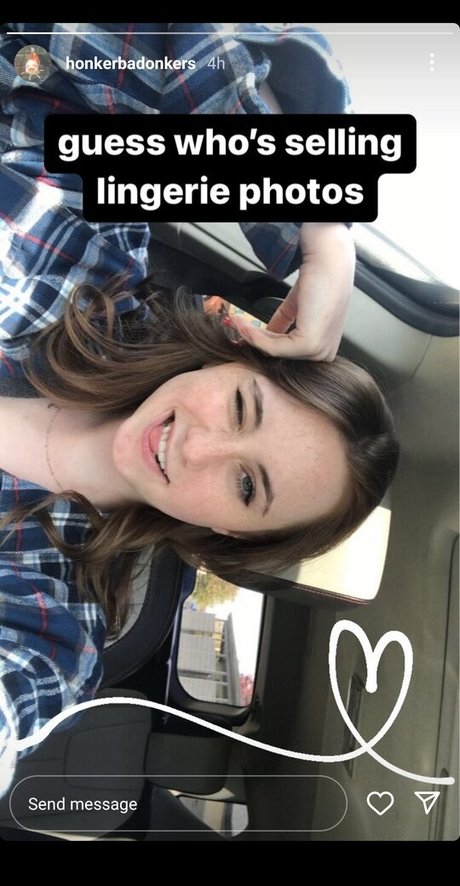 Naken lekkede OnlyFans-bilde av Misskatiebug