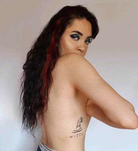 OnlyFans-model Mika Lee Ray