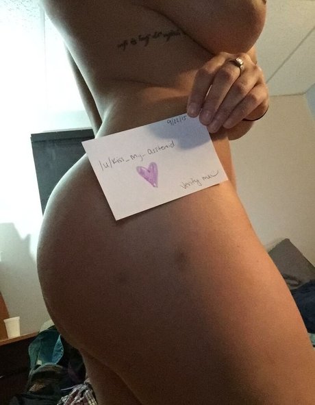 Kissmyasteroid OnlyFansリークヌード写真