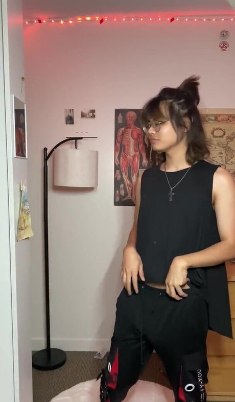 Kianavi OnlyFans泄露裸照