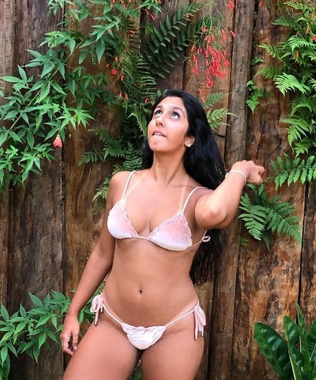 Nahá fotka uniklých OnlyFans od Rosana Maria Marquez