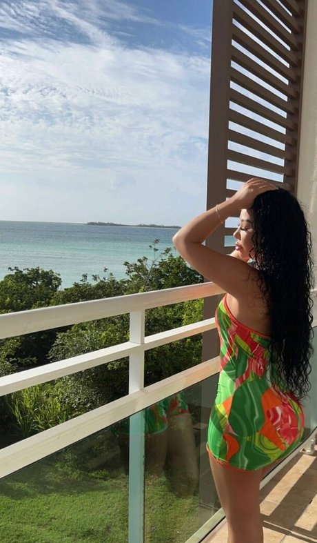 Alasti lekkinud OnlyFans-i pilt Ohsoyoulily