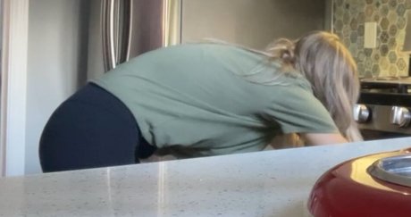 Alasti lekkinud OnlyFans-i pilt Mariss