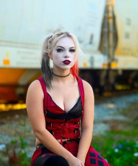 Manicpixidreamgirl naked leaks OnlyFans pic