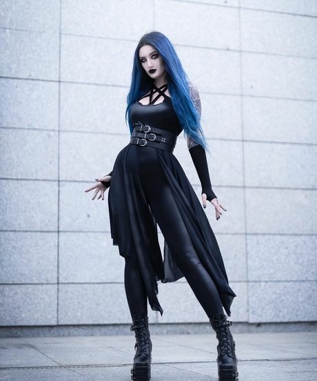 Alasti lekkinud OnlyFans-i pilt Blueastrid