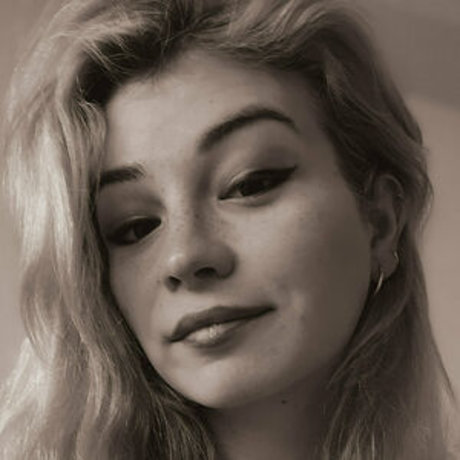 Foto di nudo di fuga di OnlyFans di Emmalittletgirl