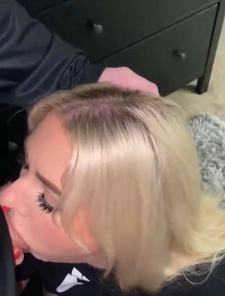 Photo nue de fuite OnlyFans de Latgirl