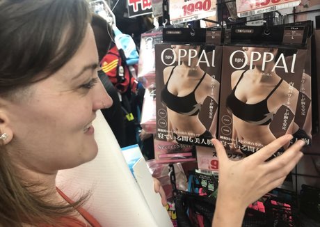 Alasti lekkinud OnlyFans-i pilt Becky Blow