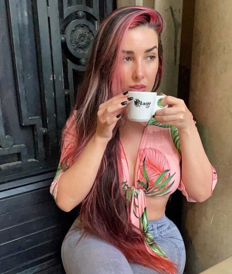 Foto di nudo di fuga di OnlyFans di Faby Mendes