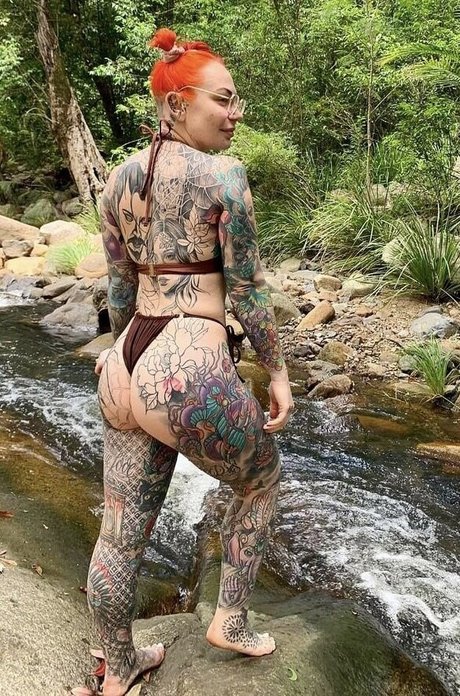 Nahá fotka uniklých OnlyFans od Dismoralica