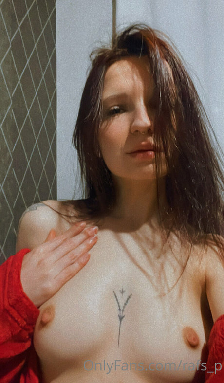 Alasti lekkinud OnlyFans-i pilt Rafaela Potulski