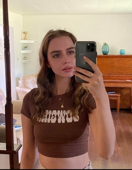 Alasti lekkinud OnlyFans-i pilt Blondelindsaylohan