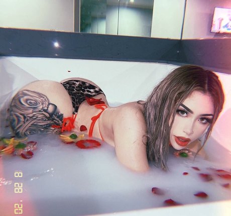 Ajellyy OnlyFansリークヌード写真