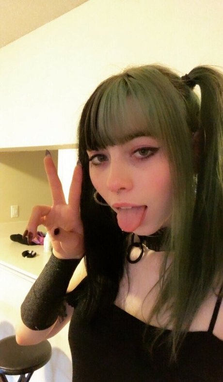 Naken lekkede OnlyFans-bilde av Quinnie666