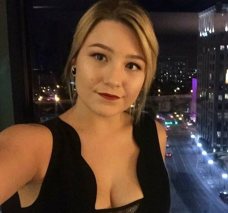 Nacktes geleaktes OnlyFans-Foto von Fooyadanielle Bosch