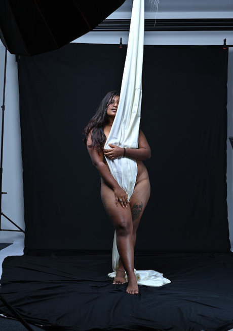 Foto desnuda filtrada de OnlyFans de The Hunters Girl Chubby Indian