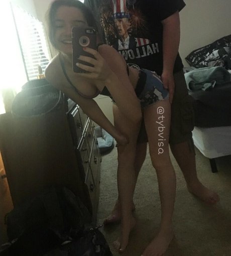 Nacktes geleaktes OnlyFans-Foto von Tybvisa