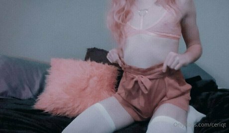 Naken lekkede OnlyFans-bilde av Ceriqt