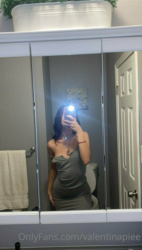 Nahá fotka uniklých OnlyFans od Valentinapiee