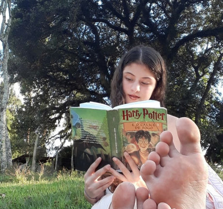 Friends Pretty Feet naked leaks OnlyFans pic